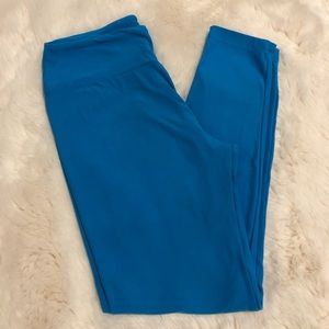 💜SOLD💜 LulaRoe OS Blue Leggings